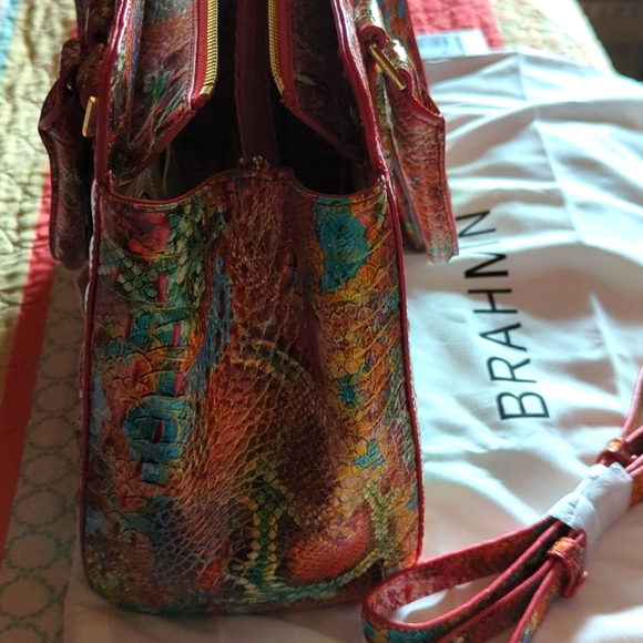 Brahmin Sm Finley w/Ady wallet in Reservoir NWT's - Picture 6 of 6